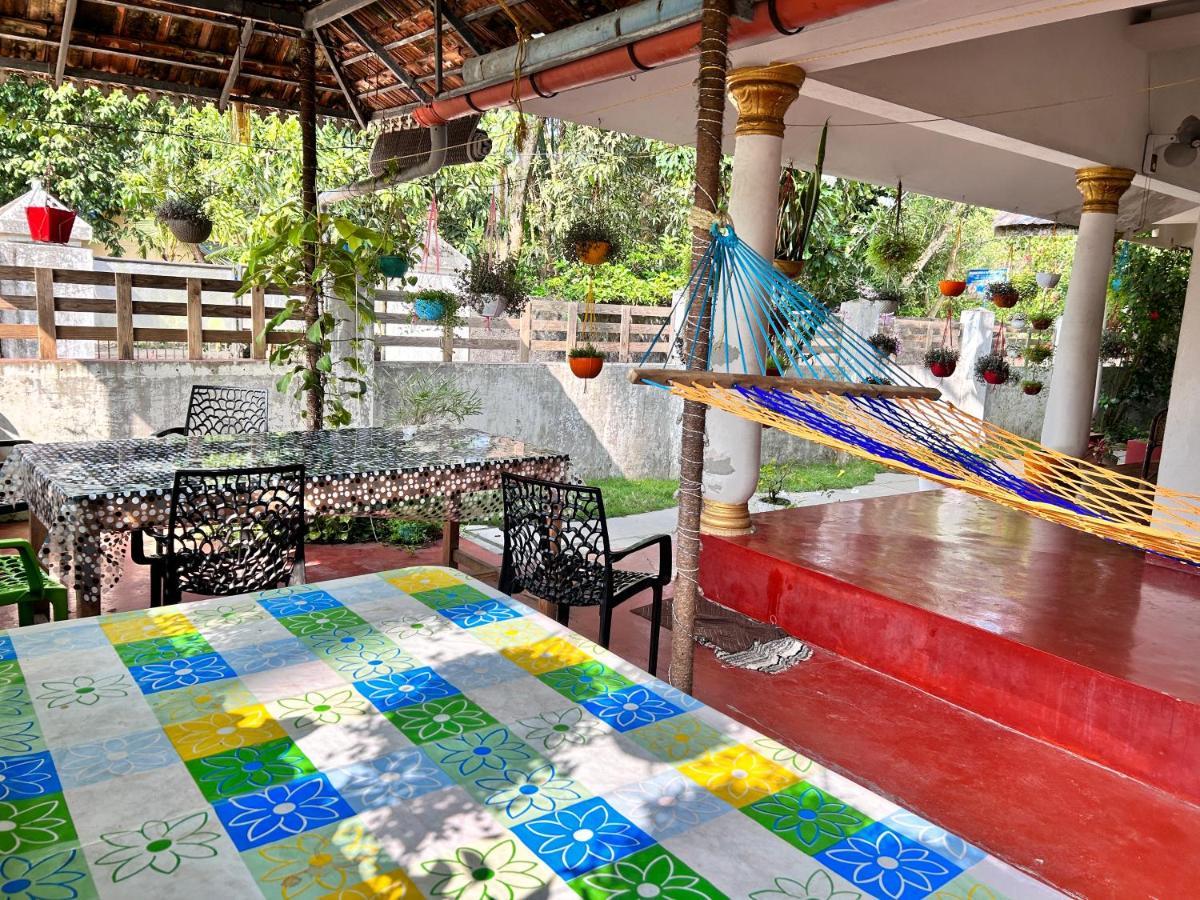 Marari Beach Cleetus Homestay Mararikulam Esterno foto
